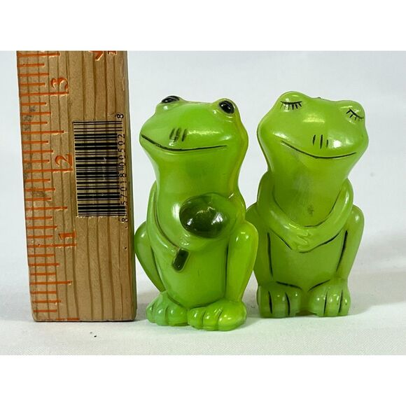 VTG Green Frog Plastic Salt Pepper Shakers Kitschy Happy Hong Kong Mid Century - Picture 9 of 9